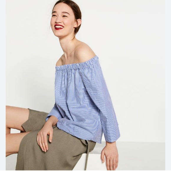 Off-shoulder blue blouse - Picture 3 of 13